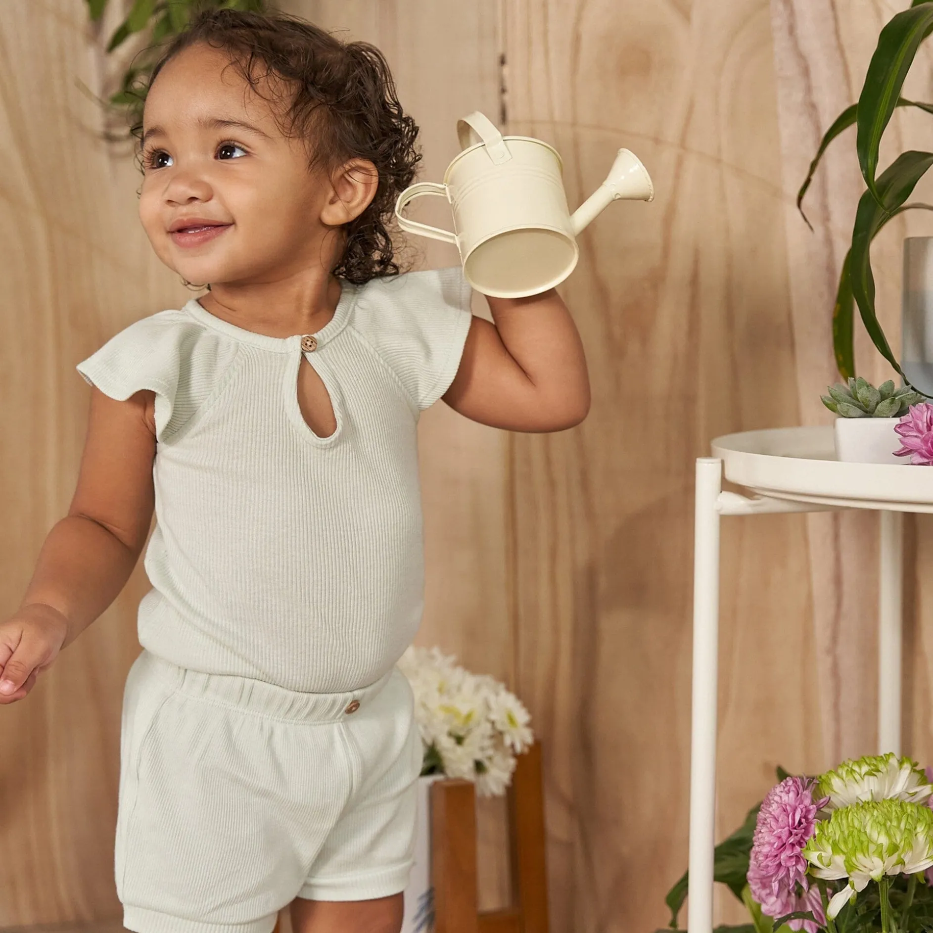 2-Piece Baby Girls Light Oatmeal Heather Bodysuit and Shorts Set