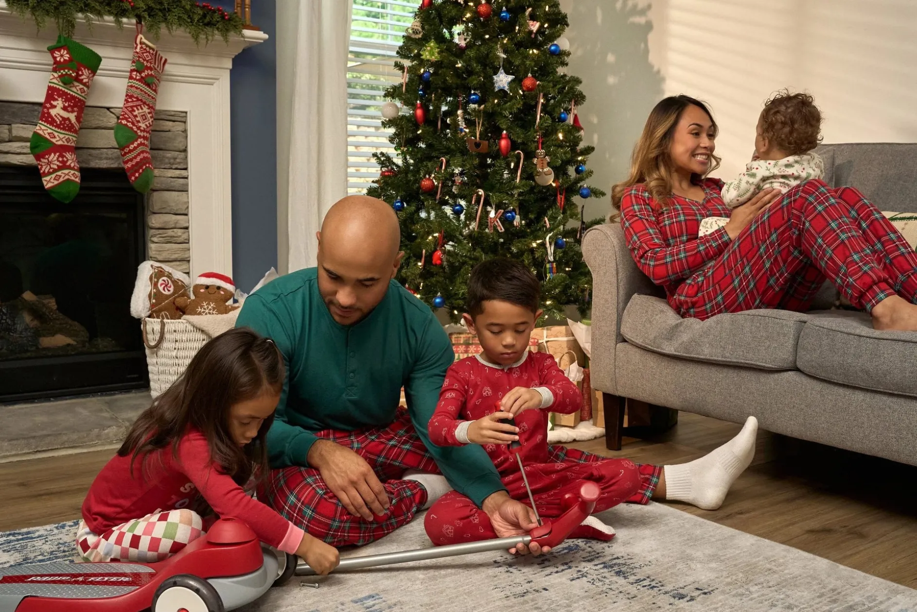 2-Piece Men's Stewart Plaid Hacci Pajama Set